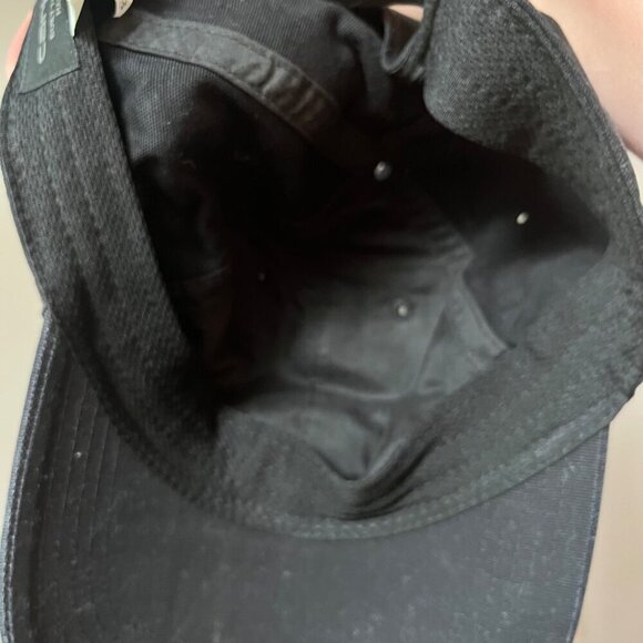 Carhartt Black Canvas Cap With Leather Patch Adjustable Strap One Size Fits All - Picture 3 of 4